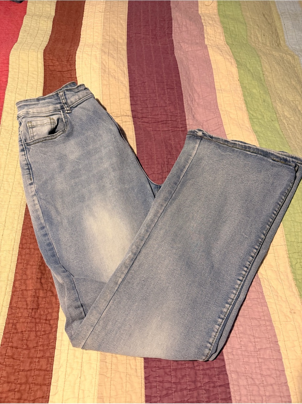 Light Wash Women's Jeans - Classic bootcut